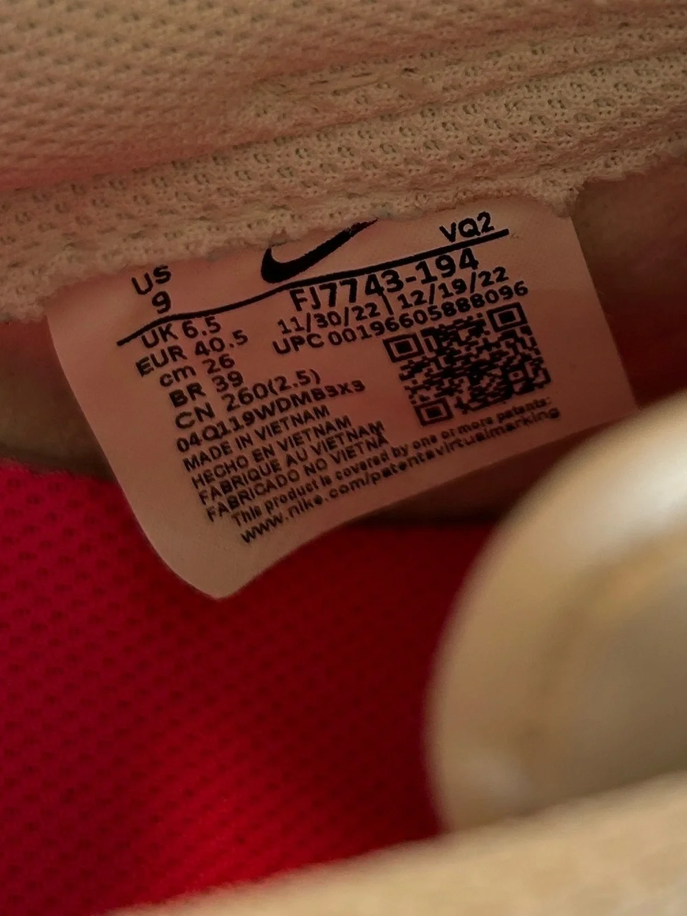 Nike Women’s Dunk Low “Unlock Your Space” in Iridescent Size 9 - Picture 8 of 8